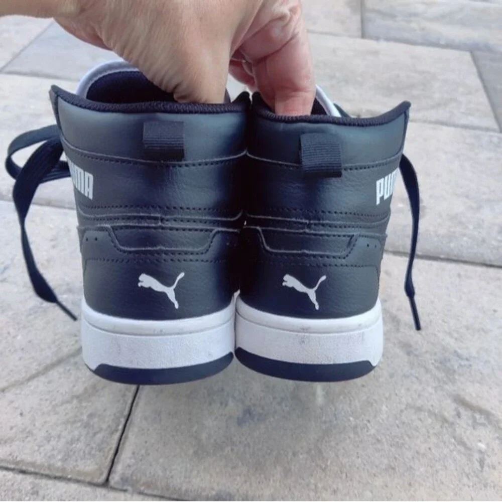 Puma High Top black shoes Kids Size 3